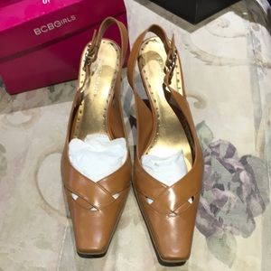 BCBGirls 2 in BG-Syndee size 9.5 heels
